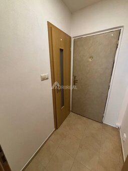 PREDAJ: Garzónka + balkón; 28 m2; Tatranská Štrba; 135 000 € - 11