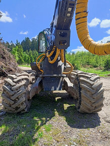 Harvestor John Deere 1470 E - 11