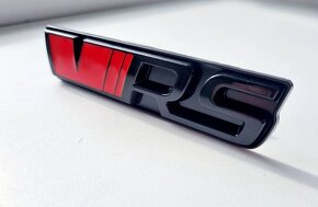 SKODA VRS LOGO RS NAPIS ZNAK RS - 11