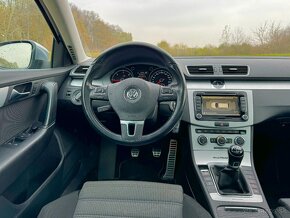 VW Passat Alltrack 4x4 2.0 TDI 103kW HIGHLINE 200tis. km - 11