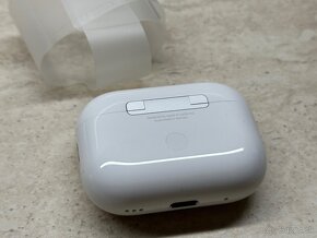 Apple AirPods Pro 2023 s MagSafe (USB‑C) nové, neaktivované - 11