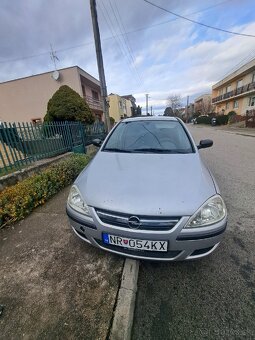 Opel corsa 1.0 - 11