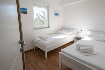 CHORVÁTSKO - Apartmán so záhradou a výhľadom na more - PRIVL - 11