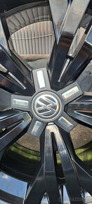 18" VW Passat Alltrack - KALAMATA - 11