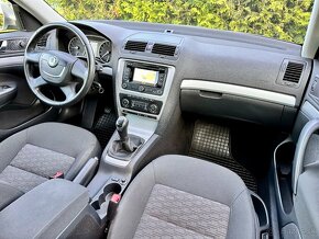 Škoda Octavia combi 2 facelift 1.6TDi GREENLINE (113 000KM) - 11