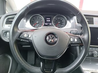 Prodám Volkwagen golf 1.0 tsi 63kw r.v 2017 - 11