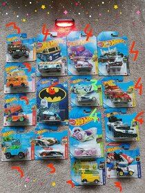 Autíčka Hotwheels mix Batman unreal - 11