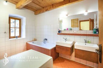 Rodinný dom s apartmánom a záhradou 1540m2, Banská Štiavnica - 11