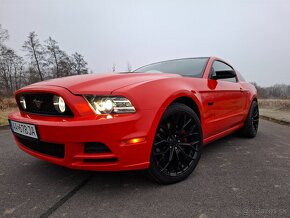 Ford Mustang GT 5.0 V8 - 11