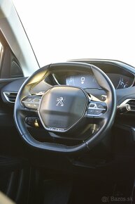 Peugeot 3008 1.2 PureTech Allure - 11