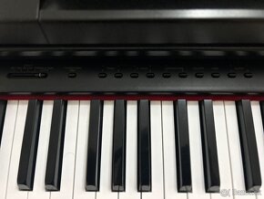 Yamaha Clavinova CLP-650 - 11