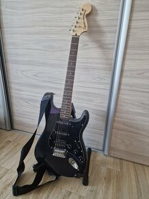 Fender squier stratocaster - 11
