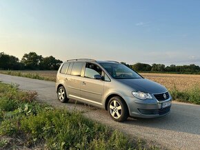 Volkswagen Touran 1.9 TDI United - 11