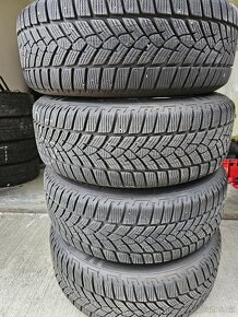 Komplet sada 17 elektrony Volvo s 90% zimnymi 235/65 R17 - 11