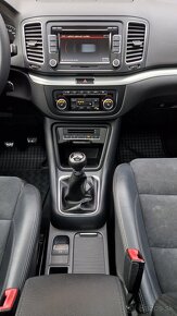 VW Sharan 2.0 TDI 4x4 Highline, xenóny, - 11