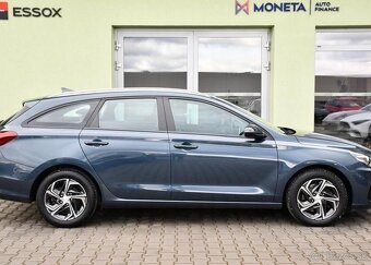 Hyundai i30 1.6CRDi COMFORT CARPLAY 1M ČR 85 kw - 11