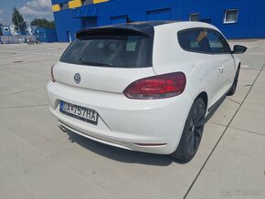 VW Scirocoo 1.4 - 11