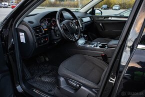 Touareg 3.0 TDI, VZDUCH, 360 kamera, WEBASTO, ťažné - 11