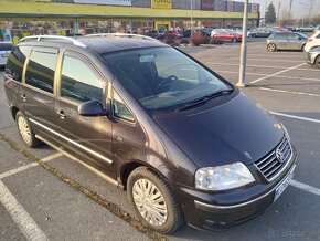 VW Sharan 1. 85kw  7miest rv.2004 - 11