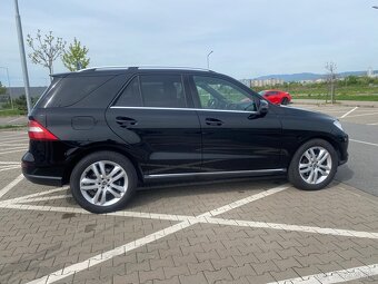 Mercedes Benz ML250 4MATIC - 11