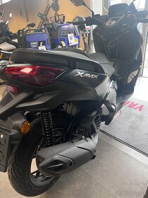 Yamaha Xmax 125 Tech Max DARK Magma a aj čierny - 11