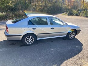 Škoda octavia 1 1.6 74kW - 11