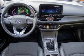 Hyundai i30 Fastback 1.5 T-GDi mHEV iMT Style - 11