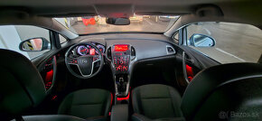 Opel Astra ST 1.4 Turbo 140k Cosmo - 11