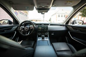 Jaguar F-Pace 2.0d I4 D165 MHEV S AWD A/T AJ NA SPLÁTKY - 11