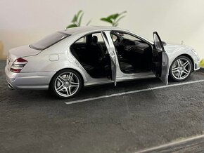 1:18 Mercedes-Benz S63 AMG (W221) - AUTOart Millenium - 11