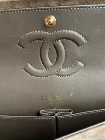 Nádherná kabelka Chanel Flap bag, broušená kůže - 11