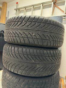 Goodyear 245/45R19 RFT zimne - 11