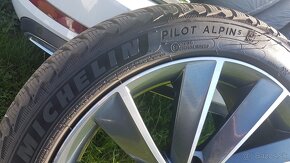 Zimna sada orig.ŠKODA  5x112 R18ET44 Michelin 235/45 18 - 11