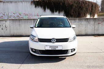 Volkswagen Touran 1.6 TDI DSG - 11