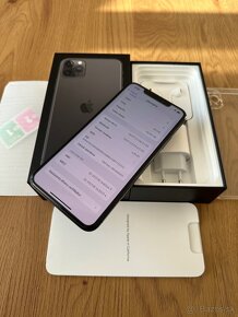 iPhone 11 Pro Max 64 gb Space grey + prislušenstvo - 11