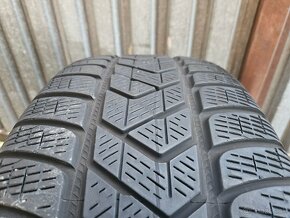 Špičkové zimné pneu Pirelli - 235/65 r17 104H - 11