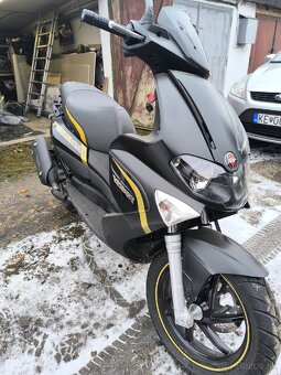 Gilera Runner 125 ST - 11