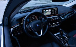 BMW 530d Touring mHEV xDrive A/T (MOŽNÝ ODPOČET DPH) - 11