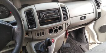 OPEL VIVARO 1,9 DIESEL - 11