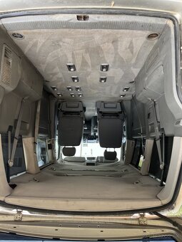 Volkswagen Caravelle 2.5 Tdi, Automat - 11