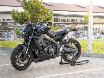 YAMAHA MT 09 - 11