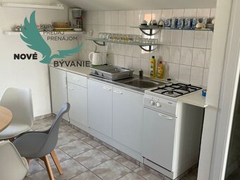 Na predaj dom 5x apartmán s výhľadom na more len 150m od mor - 11