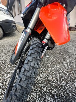 Ktm 890 adventure R - 11