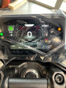 Yamaha MT 09 Y-AMT - 11