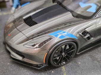 Chevrolet Corvette C7 1:18 GT Spirit - 11