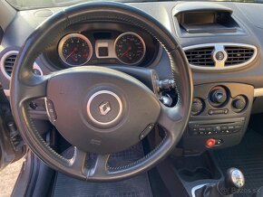 Renault Clio 1.2i - 11