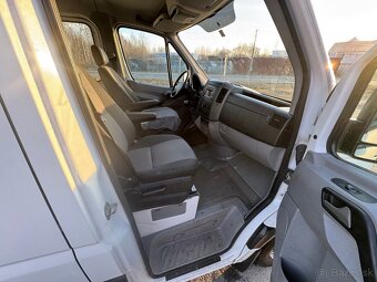 Volkswagen Crafter, 35 Doka 3,4 m korba 6 míst - 11