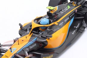 2X MCLAREN MCL36 2022 NORRIS A RICCIARDO SOLIDO 1:18 - 11