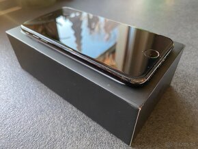 iPhone 7 128gb. Jet Black - 11