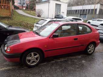 Toyota Corolla 1.3 benzín rezervované - 11